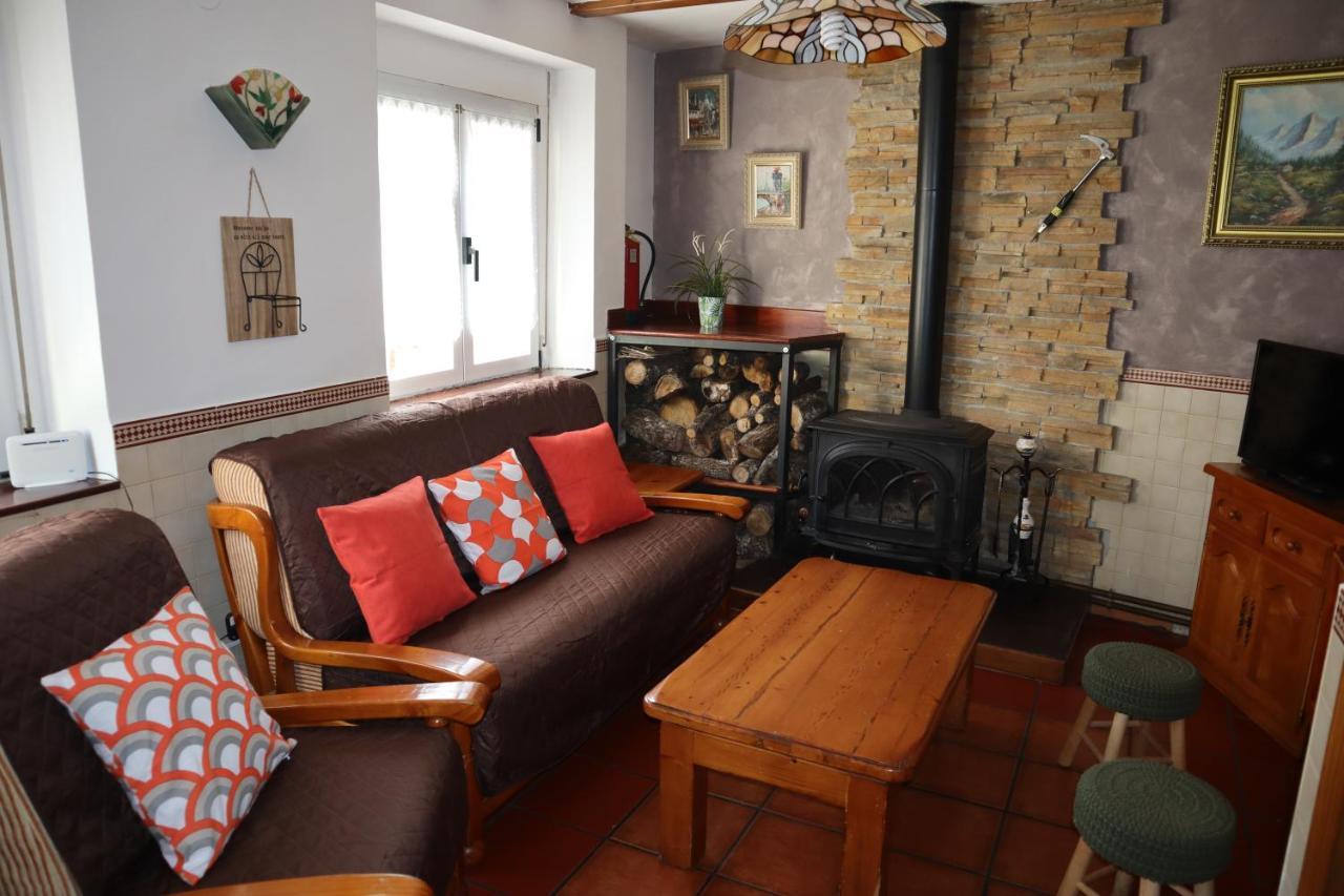 Casa Rural Cares Santa Maria de Valdeon Εξωτερικό φωτογραφία