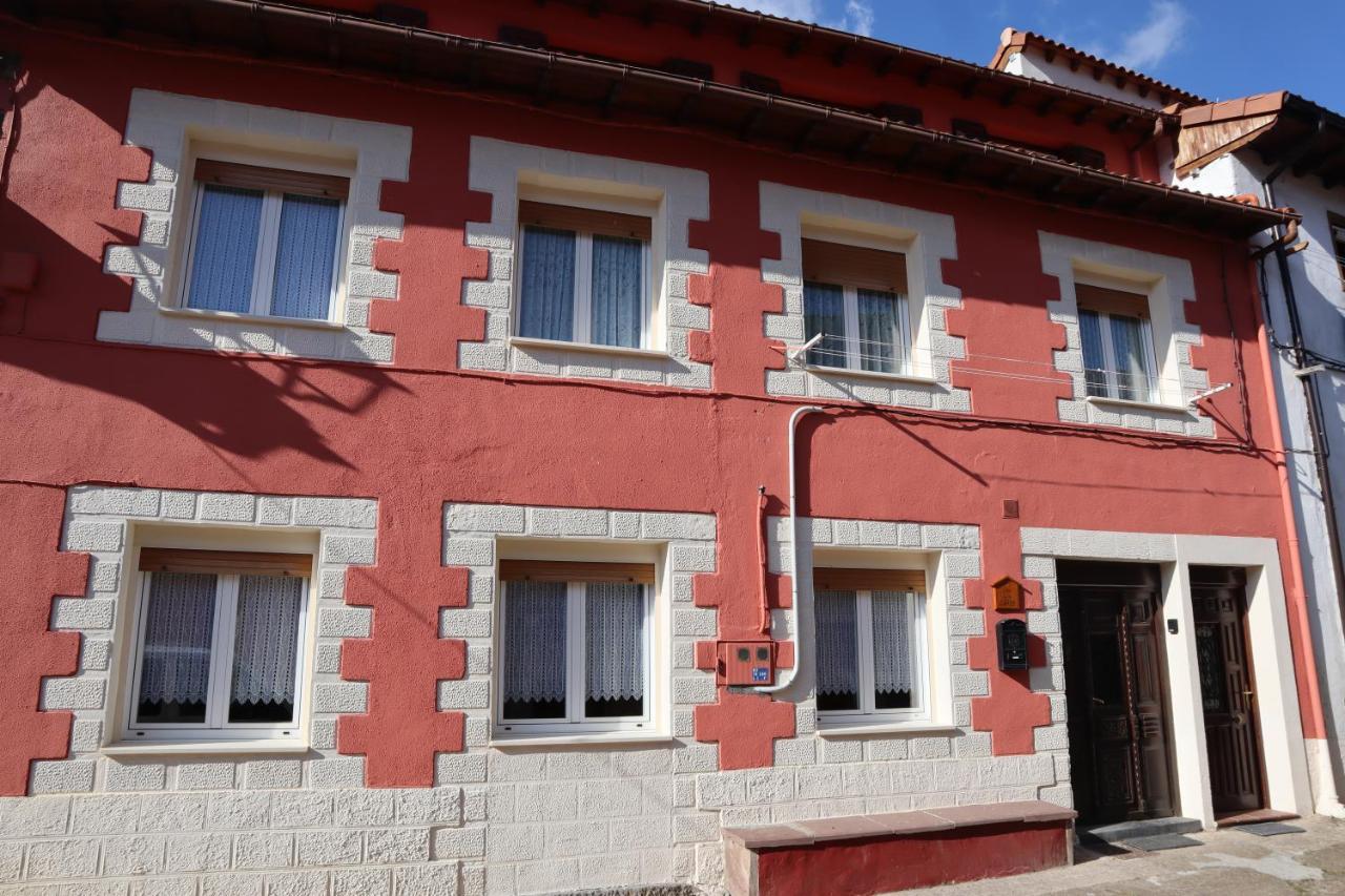 Casa Rural Cares Santa Maria de Valdeon Εξωτερικό φωτογραφία
