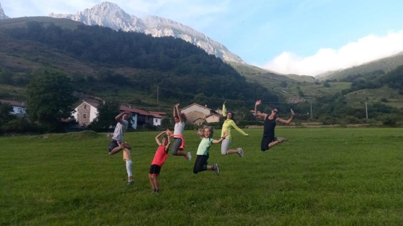 Casa Rural Cares Santa Maria de Valdeon Εξωτερικό φωτογραφία